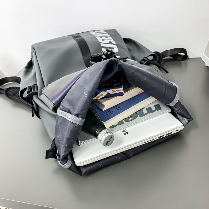 Backpack for men, computer bag, large-capacity schoolbag, trendy American-style 2024 new outdoor travel backpack for junior high school girls Application Scenario