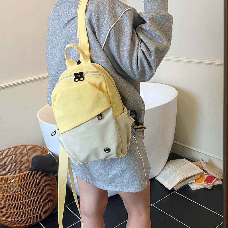 A new high-appeal Japanese-style ins backpack for high school and junior high school students, a casual, simple and versatile backpack for commuting and outdoor travel full figure
