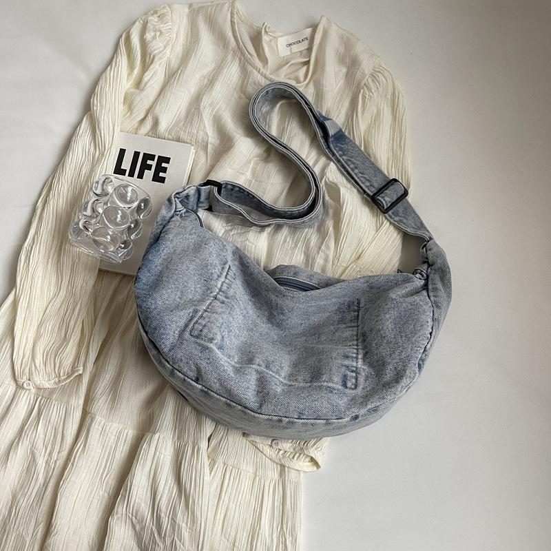 New denim dumpling bag, retro casual crossbody bag, Korean style, ins artistic commuting single-shoulder armpit bag for women Specification drawing