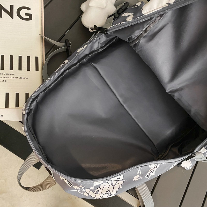Large-capacity, multi-compartment, trendy and cool schoolbag for junior and senior high school students, niche design sense, versatile backpack, and personalized graffiti backpack Specification drawing