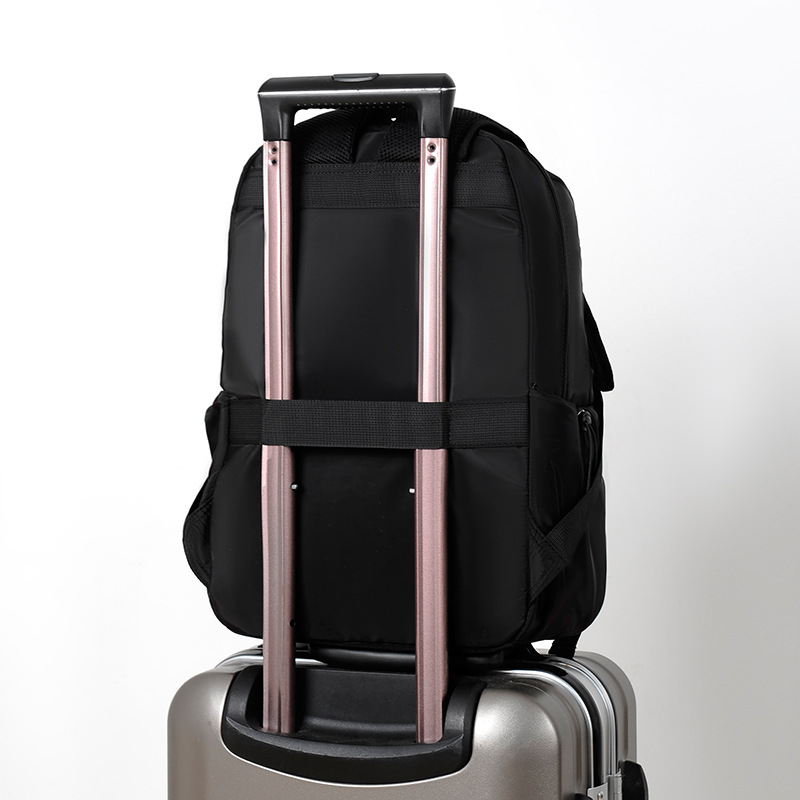New cross-border backpacks for men, fashionable and casual backpacks, trendy travel bags, business commuting backpacks, and computers Application Scenario