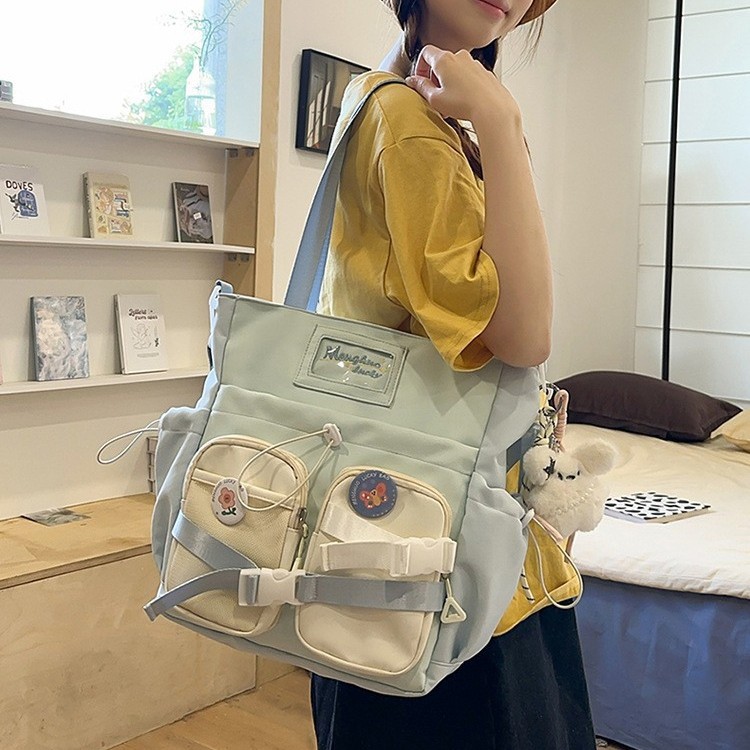 Japanese-style cute girl color-blocking single-shoulder bag, large capacity, fresh and sweet, tutorial and class bag, versatile tote bag for commuting full figure