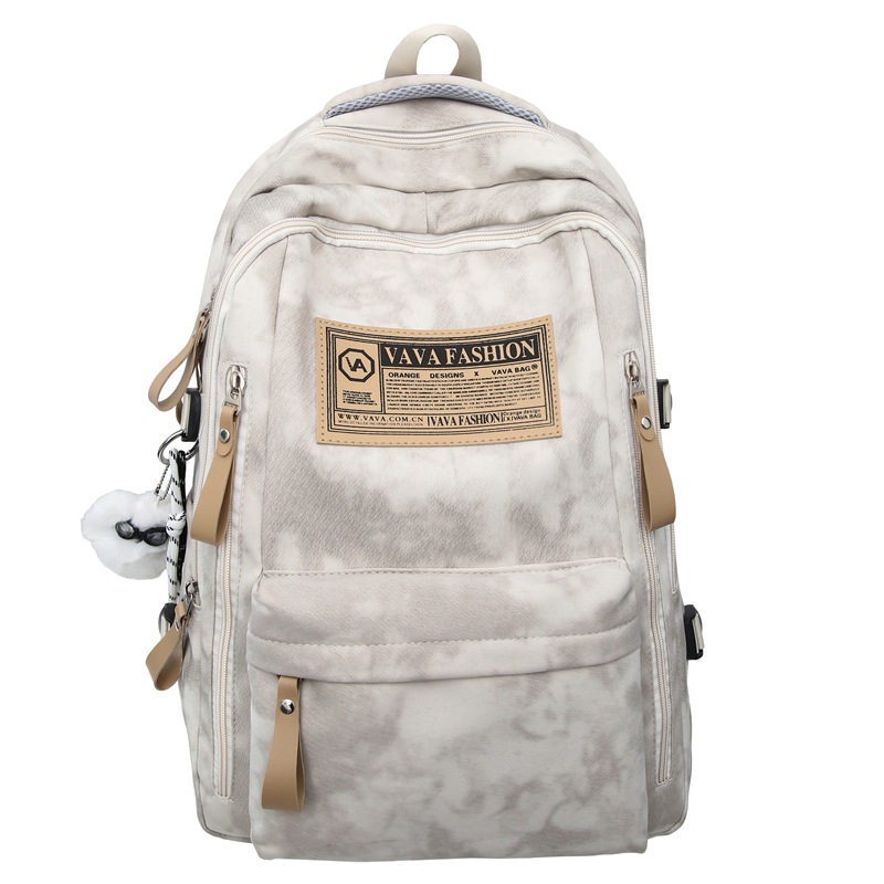 For male middle school students, it's a trendy and stylish Instagram backpack. For junior and senior high school students, it's a Japanese-style backpack with dark patterns. For female students Item Picture