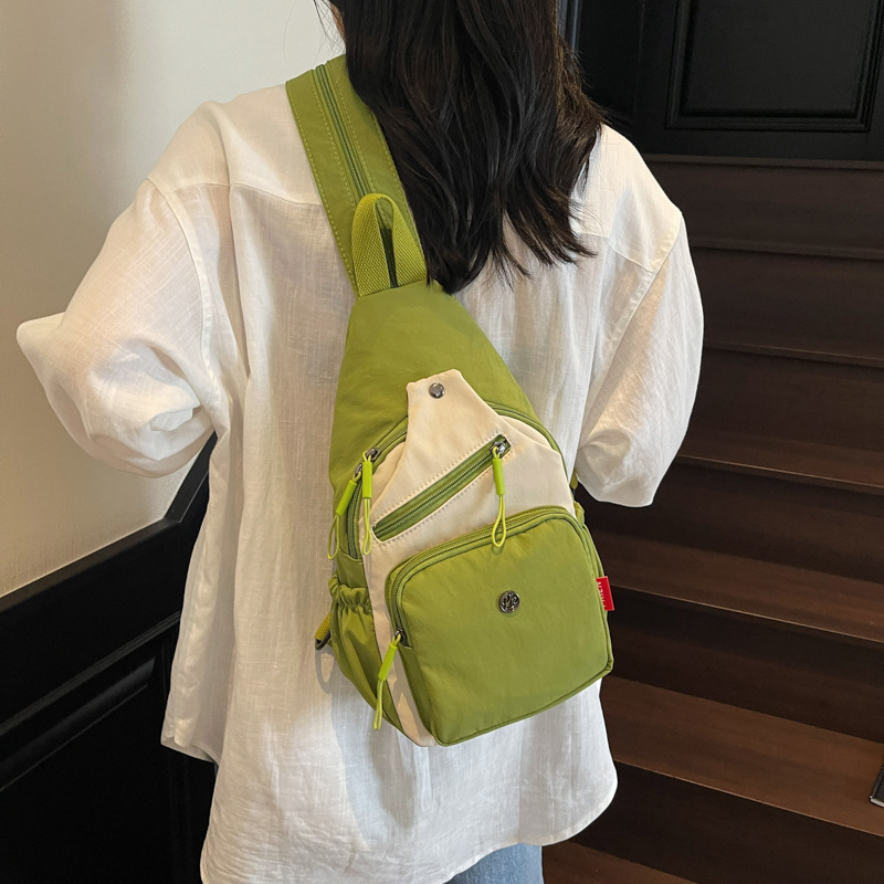 A new 2025 lightweight, simple, fashionable and versatile multi-purpose backpack for women details Picture