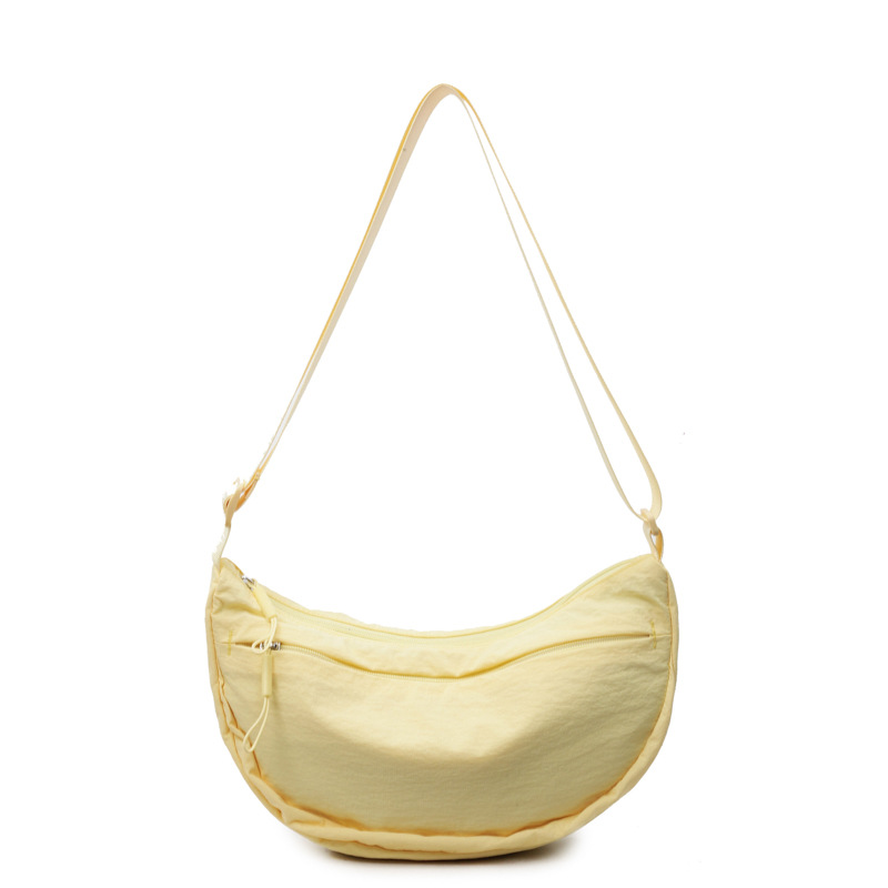 The 2025 new lightweight and large-capacity casual single-shoulder crossbody bag from Bag Girl is versatile for sports and commuting Item Picture