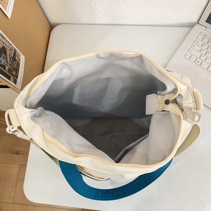 Large-capacity student handbag for girls, 2024 new style, crossbody bag for junior high school students' tutoring, single-shoulder bag for high school students' classes, for boys Application Scenario