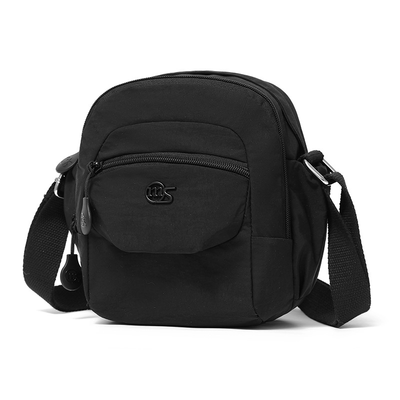 A niche design, simple and individual solid-color mini crossbody bag for women, a new ins style, high appearance level, casual and versatile crossbody bag Item Picture