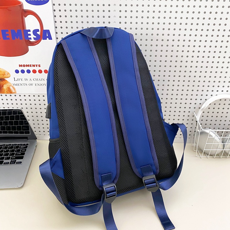 The new shark glow-in-the-dark and funny backpack is fashionable and versatile. It is a large-capacity, trendy and cool travel and casual backpack for students Specification drawing