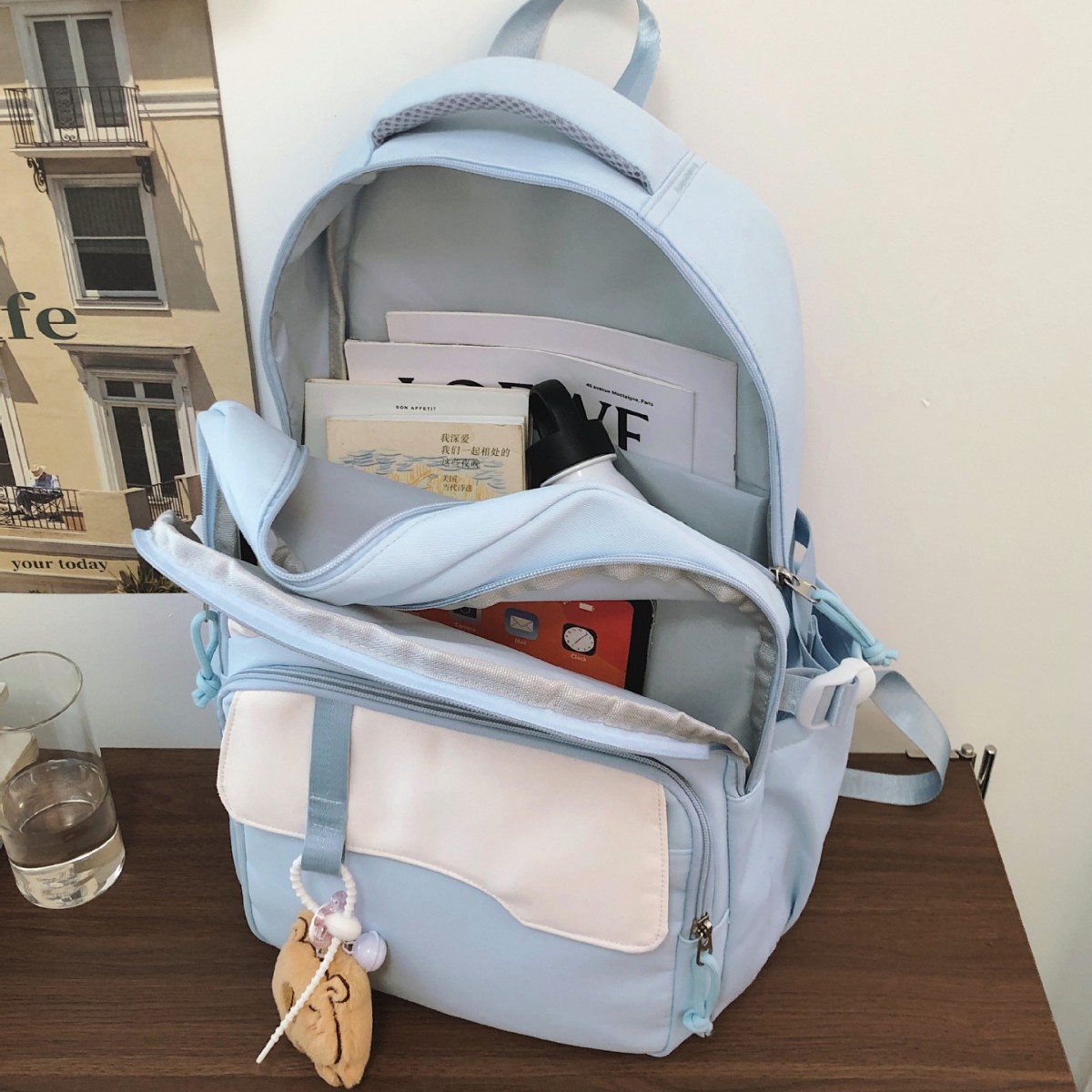 New high-appeartion-level girls' schoolbag for grades three to six, cute cartoon, lightweight, outdoor commuting, large-capacity backpack Application Scenario