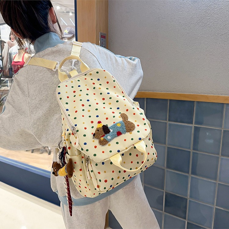 A cute Dachshund cartoon Japanese-style fresh and clean schoolbag, a multi-functional crossbody bag for junior high school students full figure