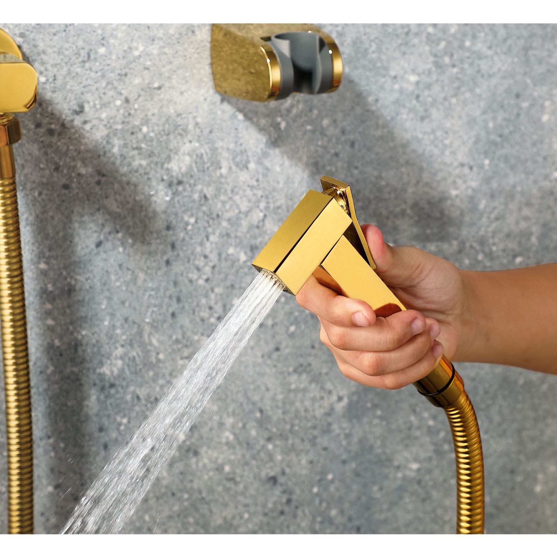 All-copper titanium gold gold spray gun, women's washbasin, toilet set, companion pressurized nozzle, Angle valve, spray gun three-piece set details Picture