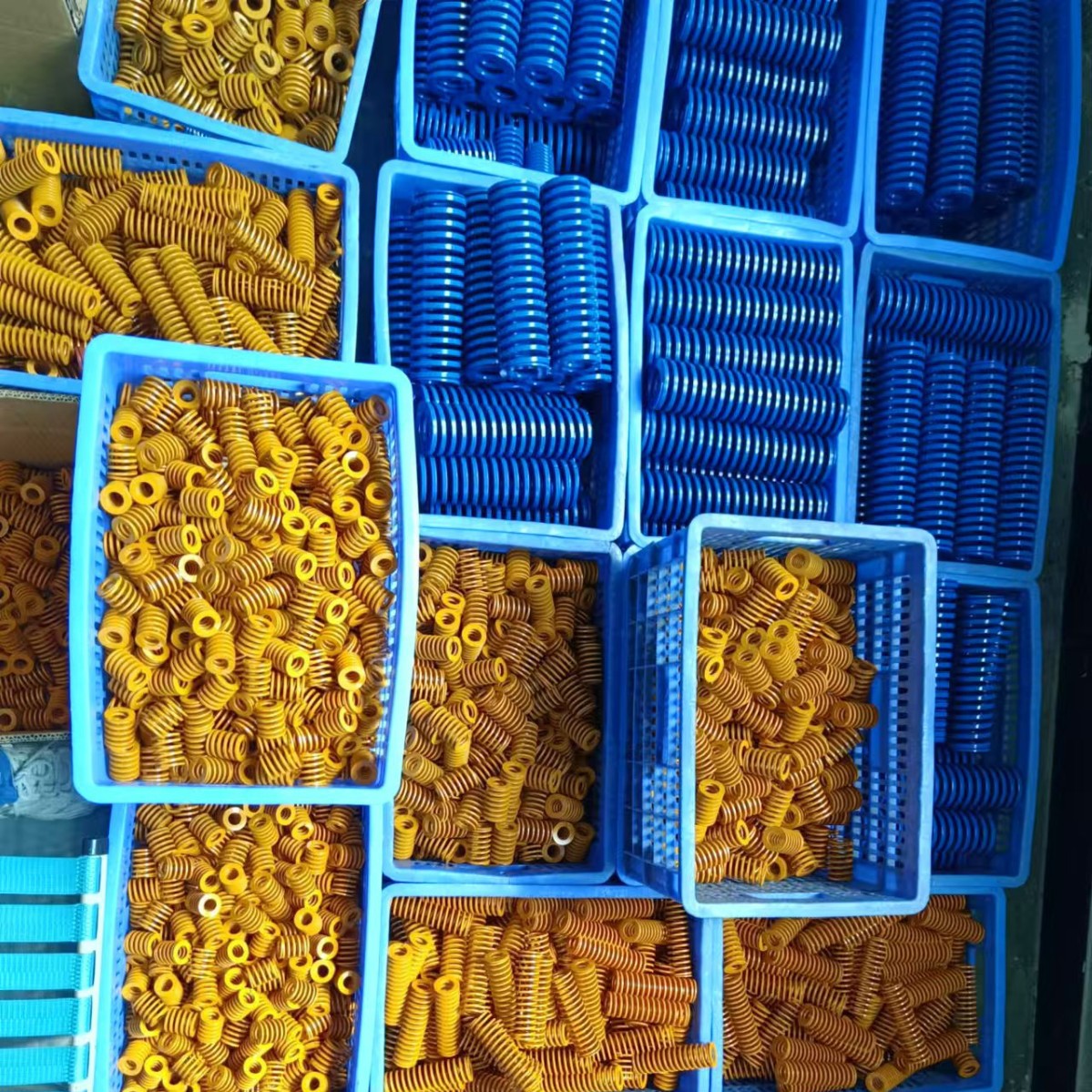 Special-shaped springs/tension springs/torsion springs/disc springs/tower springs/tensioning springs/Large quantities available at favorable prices Application Scenario