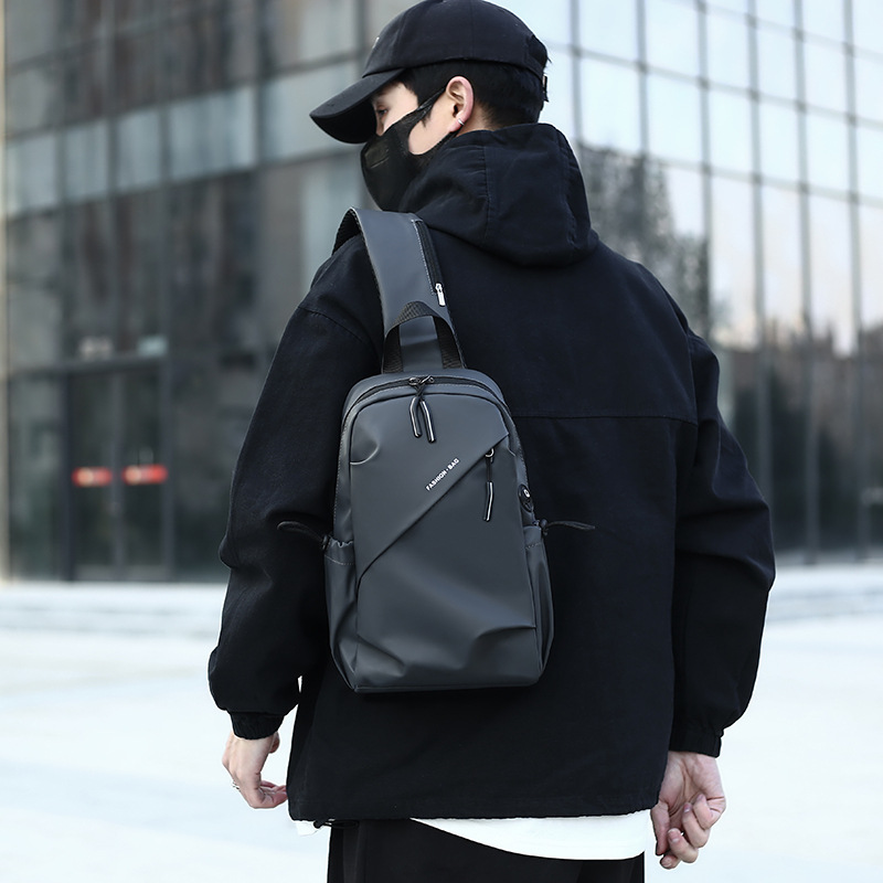 New cross-border men's crossbody bag 2024 Korean version casual Oxford cloth small backpack Trendy and fashionable sporty chest bag for men full figure