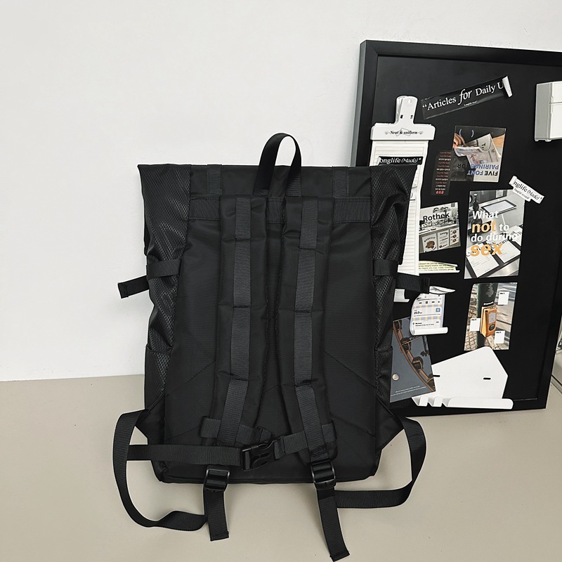 New trendy and individualistic school-style outdoor backpacks for women and sporty and casual Korean-style backpacks for men in the back-to-school season Specification drawing