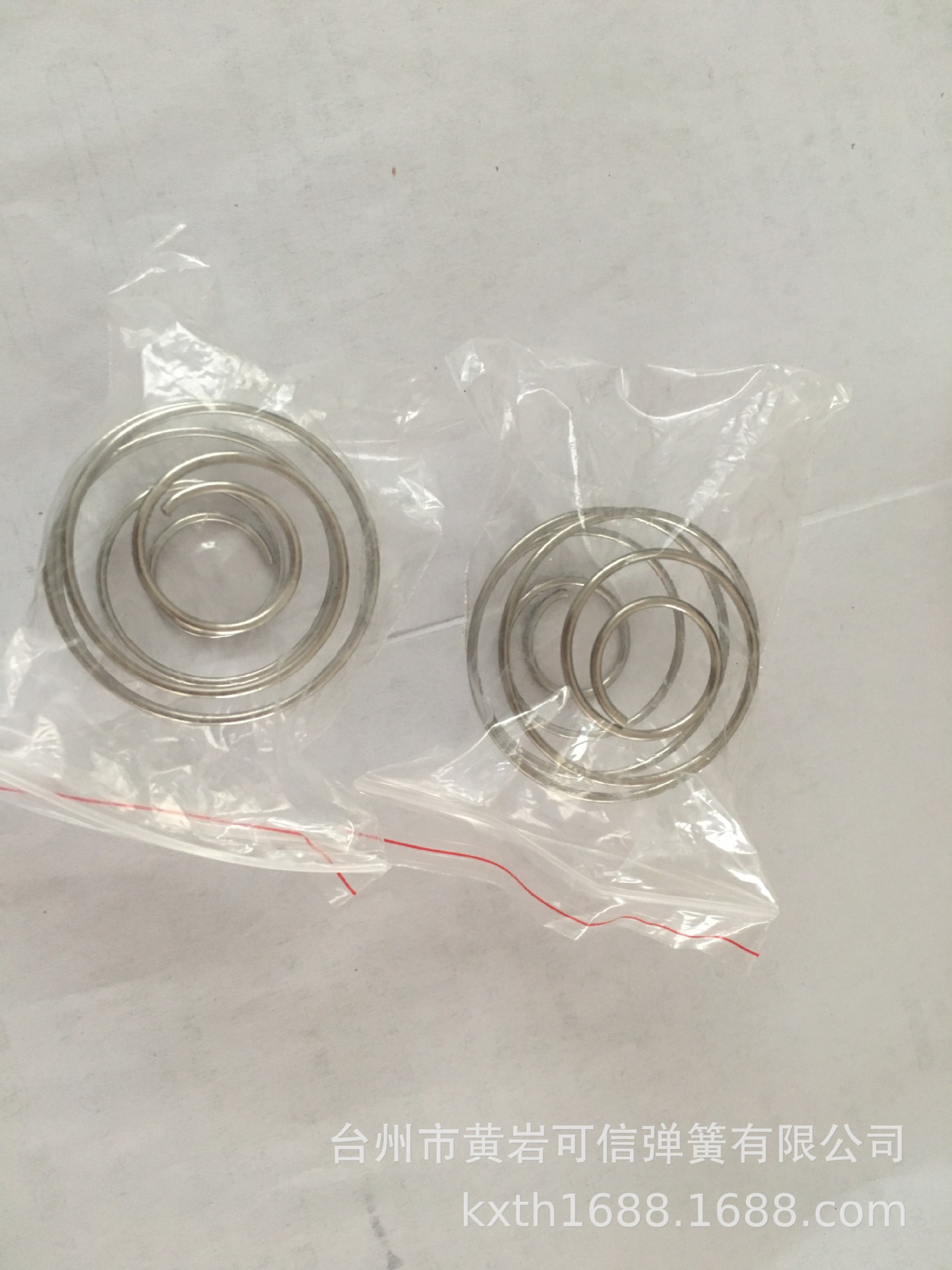 The manufacturer supplies stainless steel spring balls, shaking cups, wire craft balls and steel balls for wholesale Application Scenario