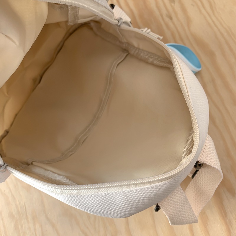 Summer cute little lamb bag, new trendy Instagram-style Korean single-shoulder bag, crossbody bag, mini children's backpack Application Scenario
