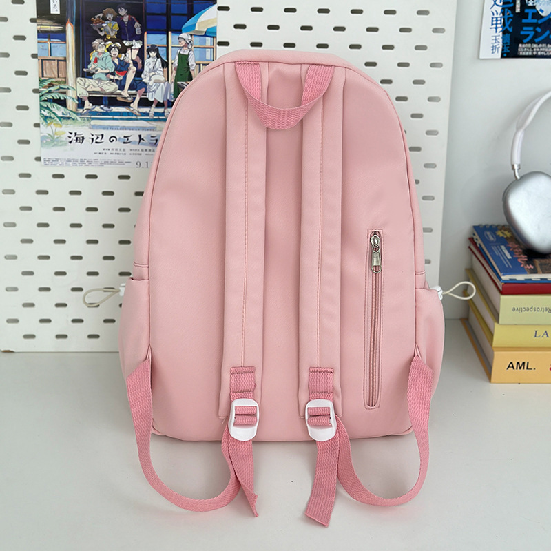 A new student-friendly backpack for grades 1-3 with a high level of appearance, featuring a sweet and girlish forest style and a cute and loving travel bag Application Scenario