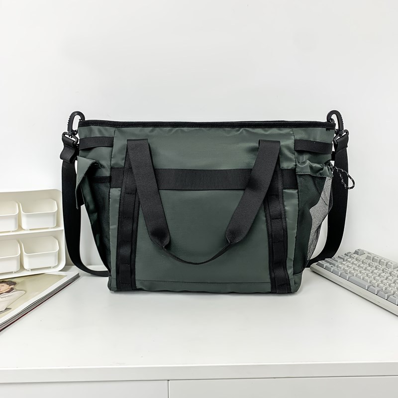 Street fashion functional single-shoulder bag, men's large-capacity multi-compartment crossbody bag, portable commuting hand-held messenger bag Specification drawing