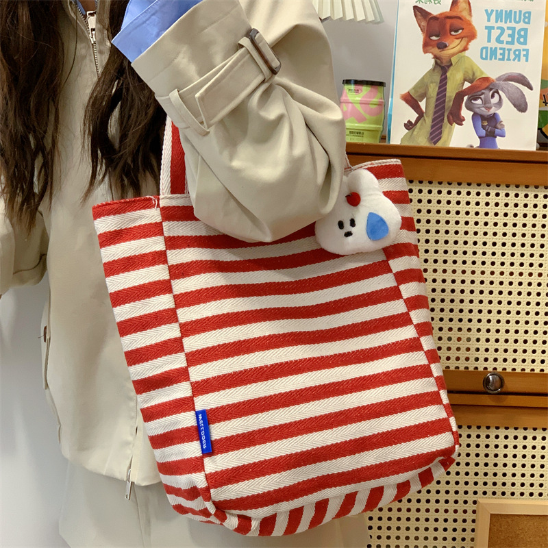 Striped forest style, high appearance level, country style, fashionable double-sided tote bag, French exquisite, large-capacity student single-shoulder bag details Picture