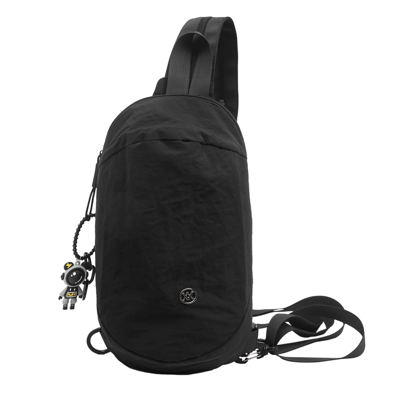 New high-appeartion-level crossbody bag for men and women, casual, simple, lightweight, versatile for commuting and outdoor use, large-capacity backpack Item Picture