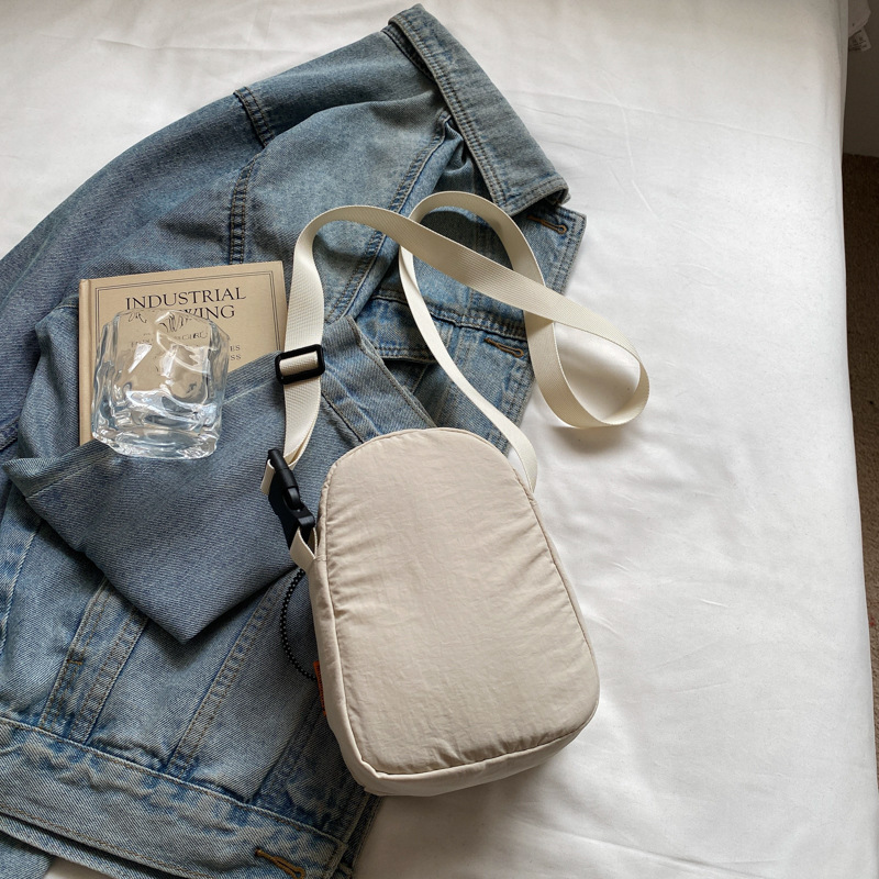 Summer simple and lightweight bucket bag small backpack for women 2025 New high appearance level outdoor casual versatile crossbody bag Specification drawing