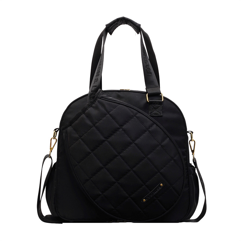 A new high-capacity solid-color tote bag in Korean style, featuring a high-end, casual, simple and lightweight design. It is a fashionable and versatile crossbody bag for commuting Item Picture