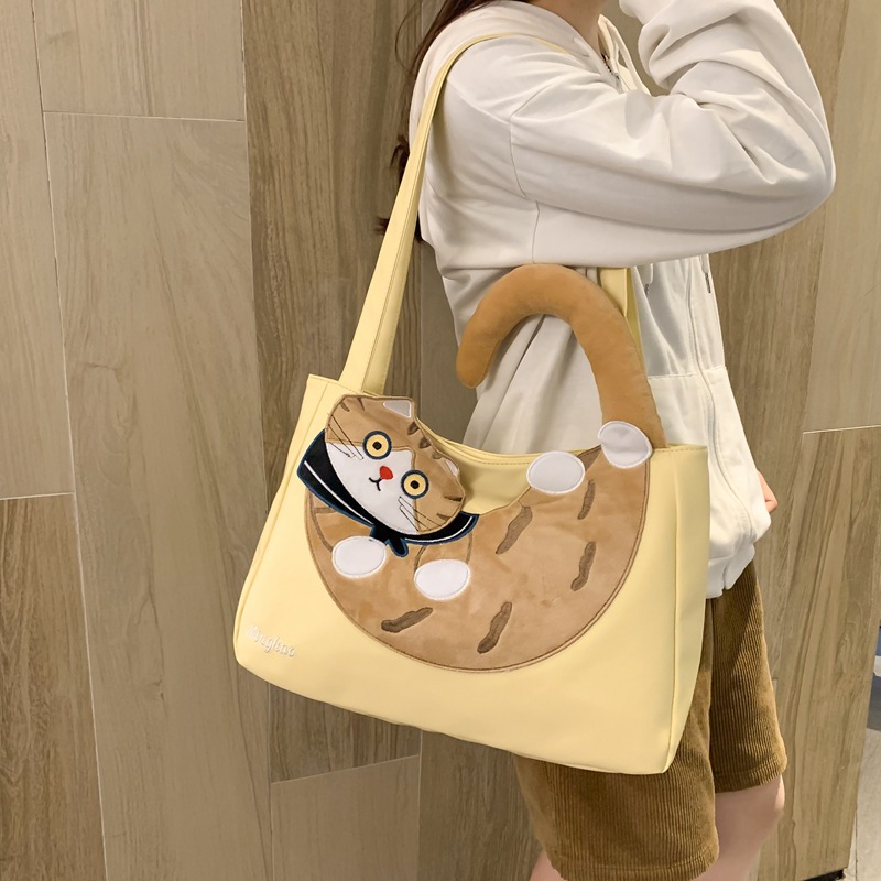 Large-capacity cat bag for women, 2024 new ins Japanese style versatile cartoon shoulder bag, student tote bag for class full figure