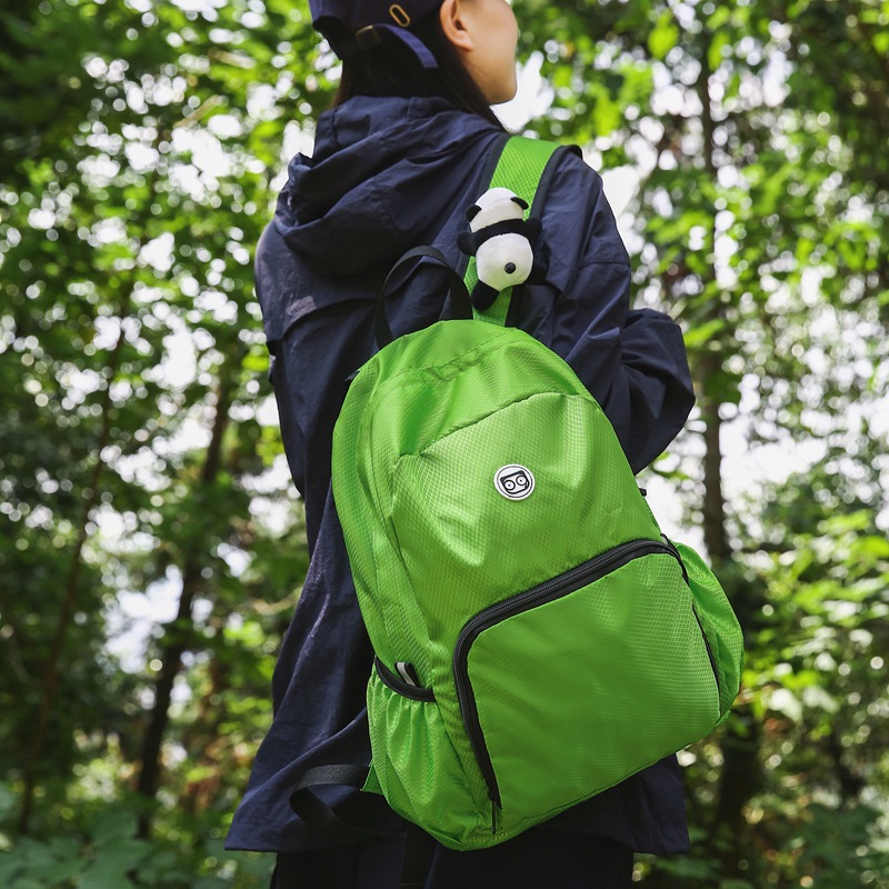 A new 2024 Japanese-style casual, versatile and lightweight travel backpack for men, a large-capacity schoolbag for students and women details Picture