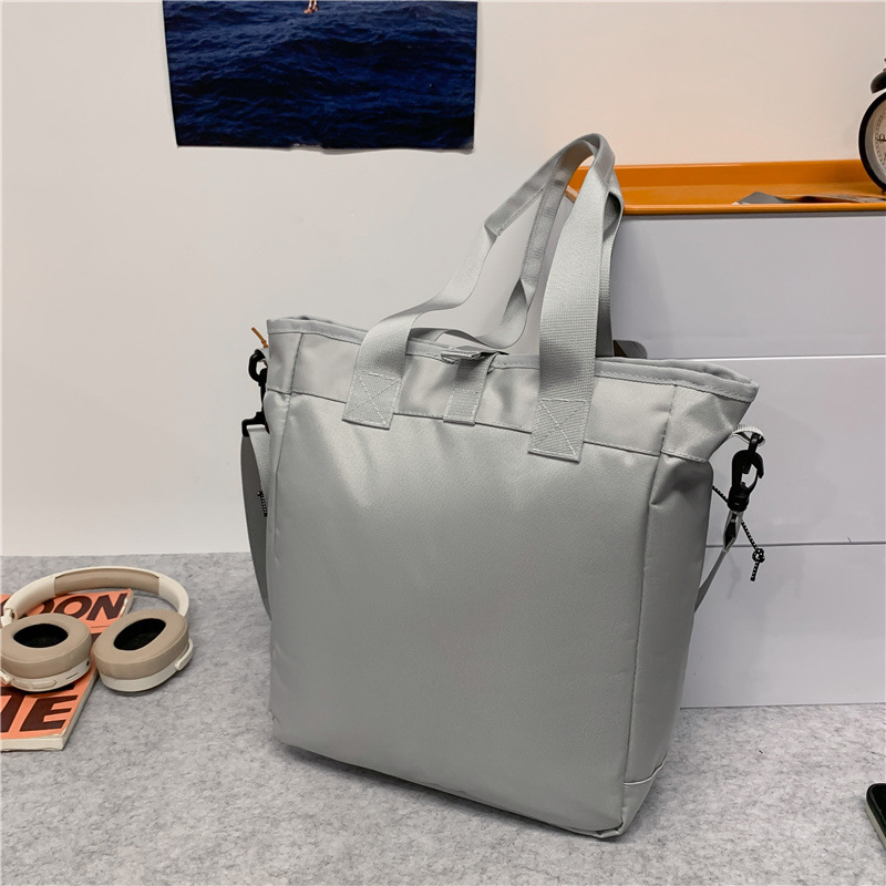New travel bag, Korean version, large-capacity short-distance business trip sports and fitness bag, waterproof storage bag, versatile casual backpack Application Scenario