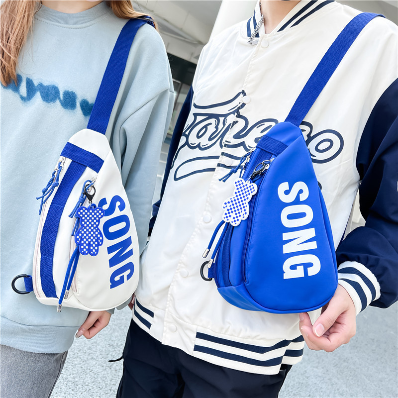 The new crossbody bag is a trendy and cool small crossbody bag for men on Instagram. It's a casual and lightweight Japanese-style chest bag and a unique, simple and versatile backpack details Picture