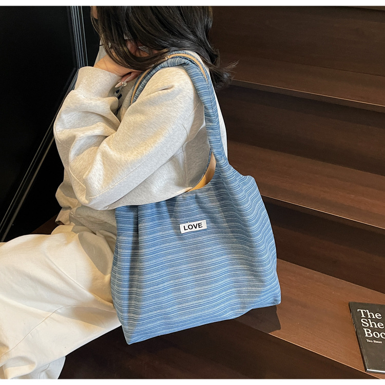 Retro ethnic style color-blocking large-capacity casual versatile single-shoulder bag, seaside vacation crossbody bag, casual canvas bag details Picture