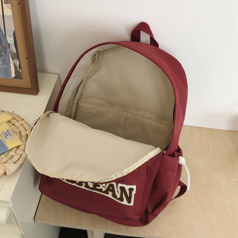Korean-style travel bear backpack, American-style new casual large-capacity versatile backpack, cute and fashionable student schoolbag Application Scenario