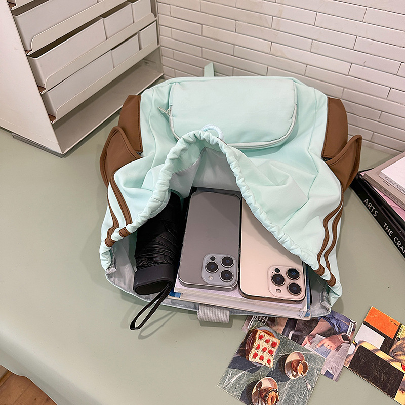 A new high-appearance-level, fresh and sweet backpack from the forest series. It is a simple, lightweight and large-capacity travel backpack for junior and senior high school students Application Scenario