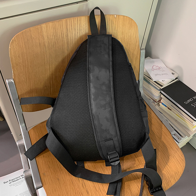 New trendy and cool color-blocking outdoor sports cycling and mountaineering bags for couples, multi-purpose and versatile crossbody bags and backpacks Specification drawing