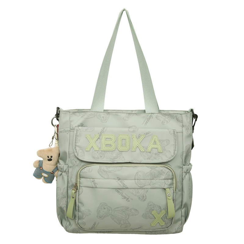 Japanese ins printed bear crossbody bag for boys, junior and senior high school students, 2025 new large-capacity lightweight single-shoulder bag for girls Item Picture