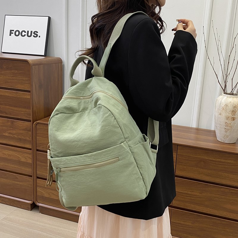 A new, fashionable and versatile backpack for women in 2025, suitable for college students' daily commutes and outdoor spring outings, as well as small backpacks for mountain climbing details Picture