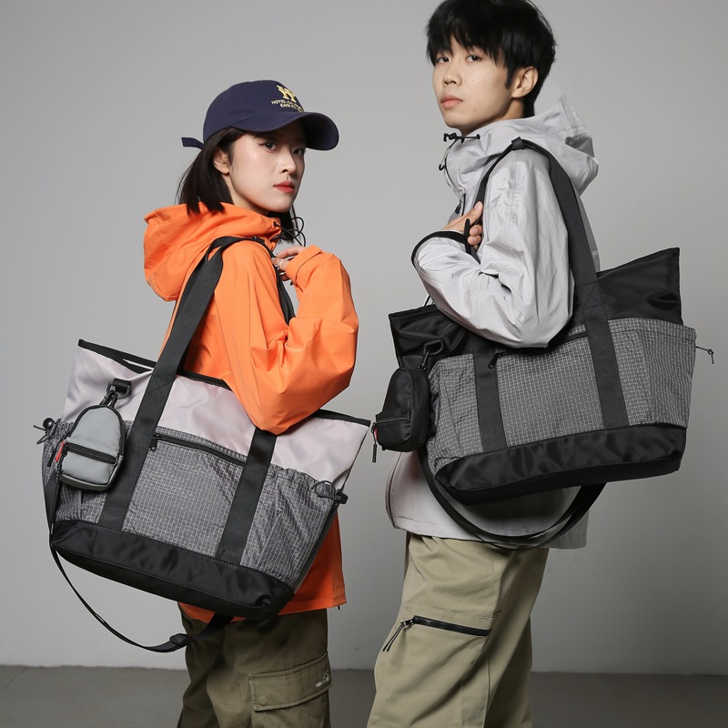 Workwear style large-capacity travel bag, women's sports, fitness and yoga hand-held storage bag, men's commuting bag, single-shoulder crossbody bag full figure