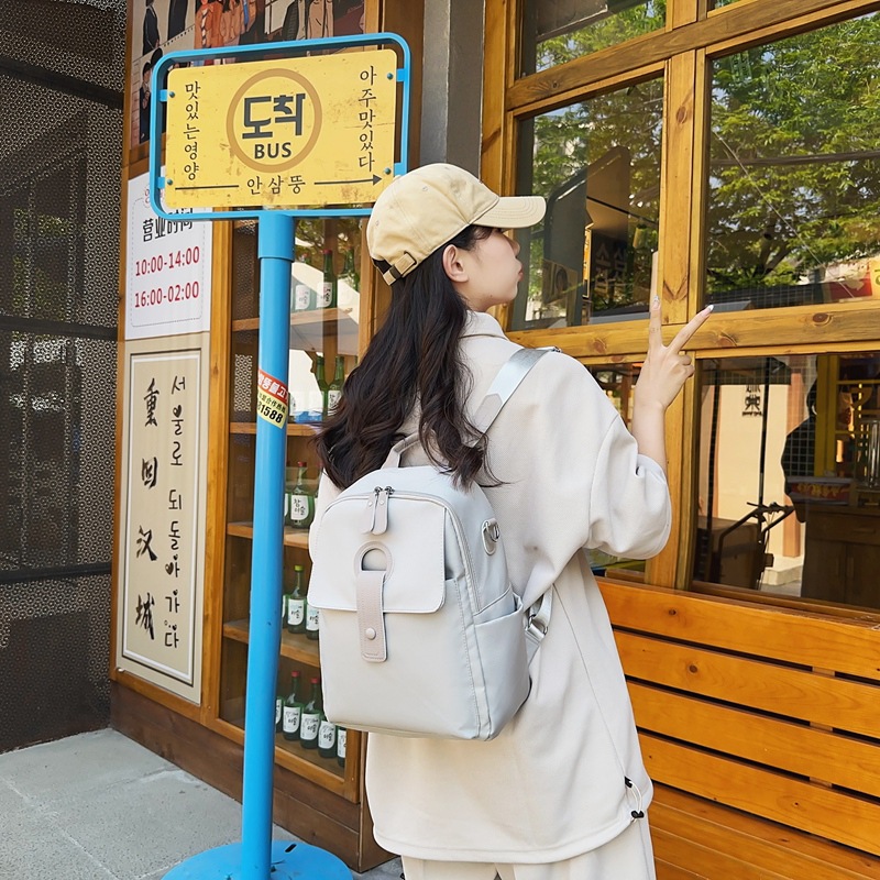 Japanese-style ins fashion travel lightweight backpack, Korean-style college student commuting schoolbag, casual and versatile backpack full figure