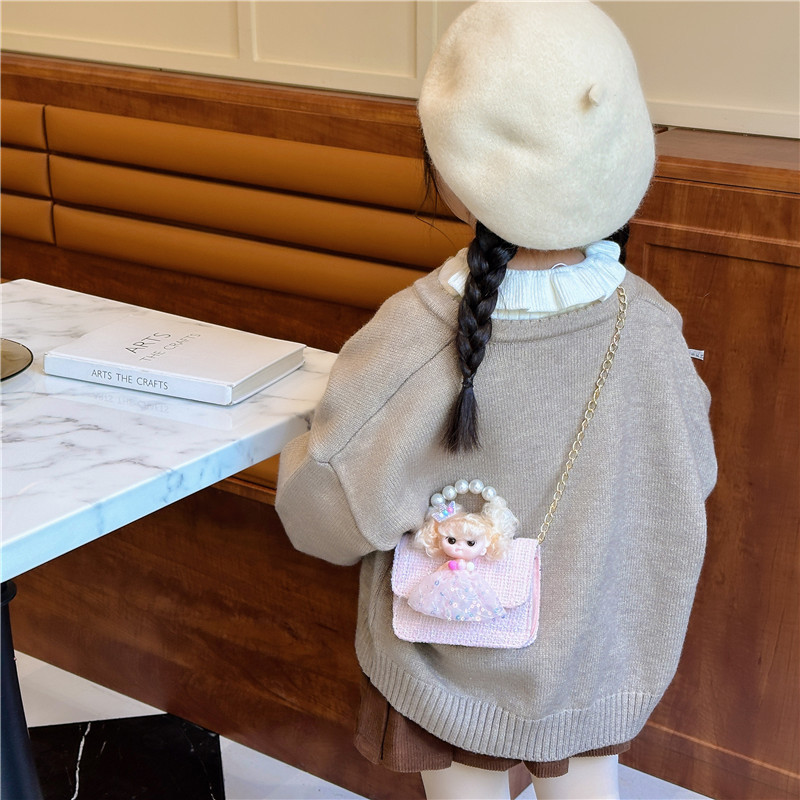 New children's bags, high-end doll princess-style girl handbags, trendy and fashionable girl coin purses, crossbody bags full figure