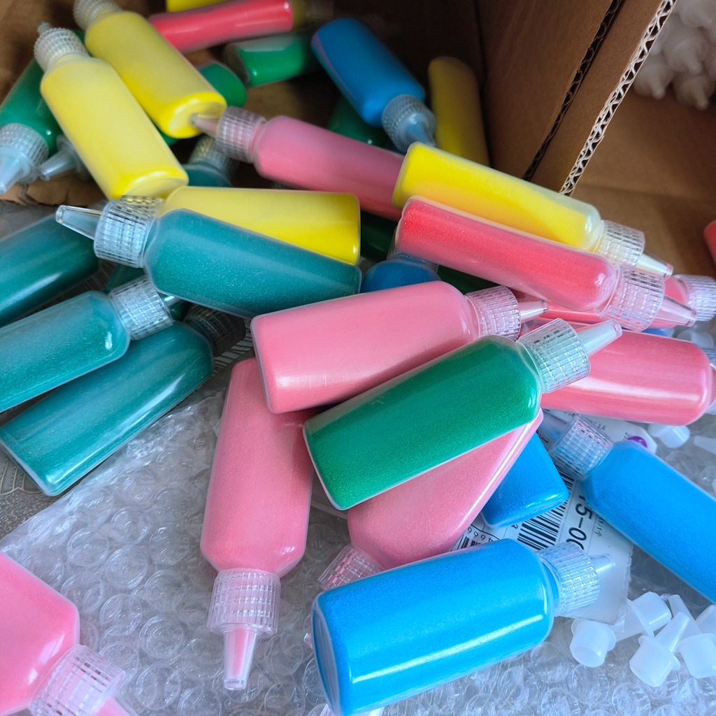 Bottled colored sand for children's sand painting, 35g colored sand, 12-color and 24-color sand bottle set, kindergarten teaching bottled colored sand Specification drawing
