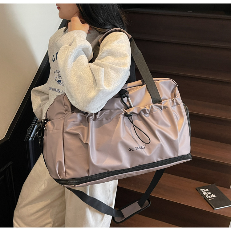 Jian Neng large-capacity fashionable short travel bag, lightweight and simple luggage bag for going out, storage sports and fitness handbag details Picture