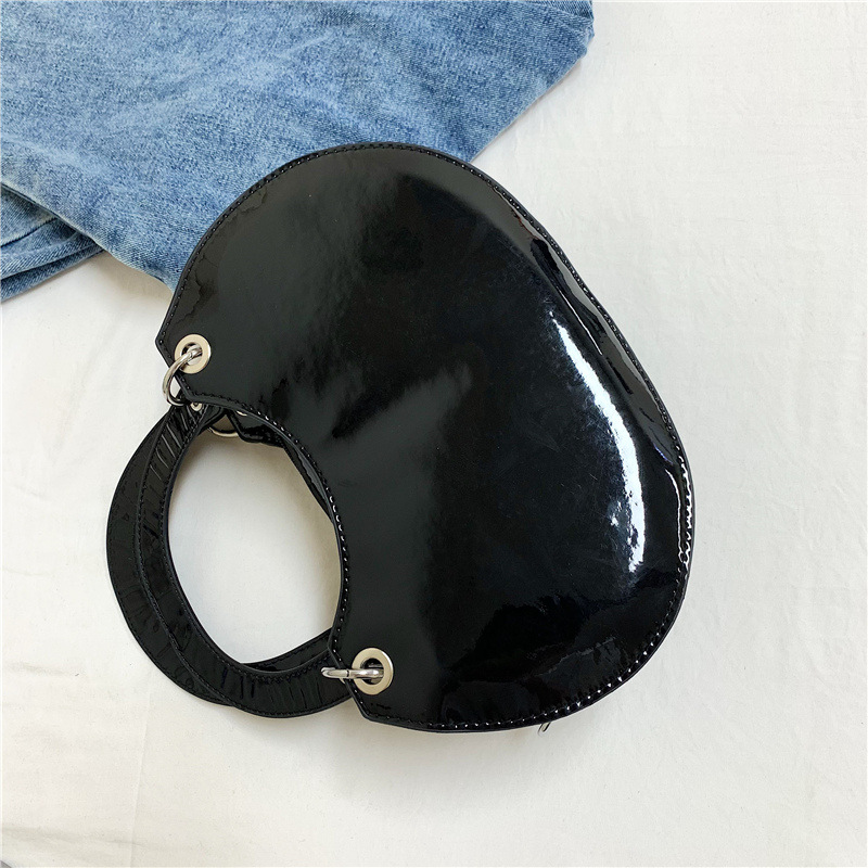 A new Korean-style niche design versatile underarm pain bag, a transparent student single-shoulder crossbody bag, and a versatile hot girl handbag Specification drawing