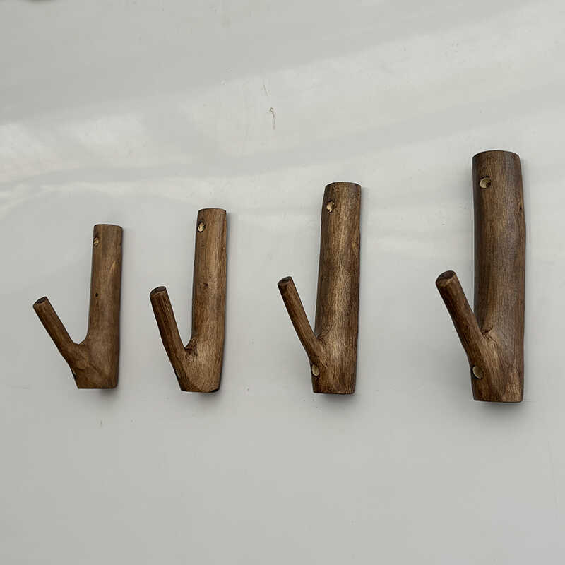 Solid wood creative tree branch hooks with holes, retro log branches, wooden decorations for the entrance hall, wall hangers, coat hooks, hat hooks Application Scenario