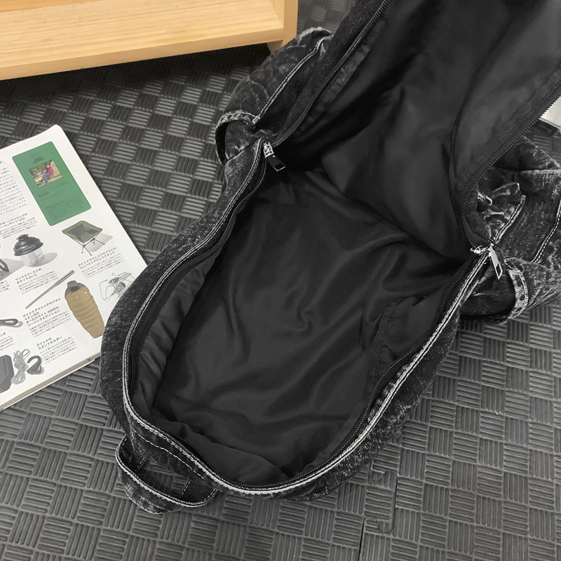 New schoolbag with high appearance level, Hong Kong feng shui wash denim backpack, trendy couple style, casual travel lightweight backpack Application Scenario