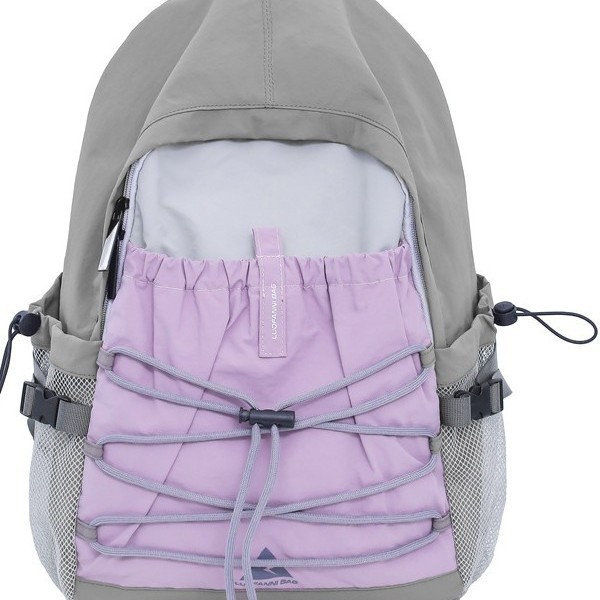 Travel outdoor backpacks for women, lightweight mountain climbing, large-capacity fitness backpacks, hiking sports schoolbags for students Application Scenario