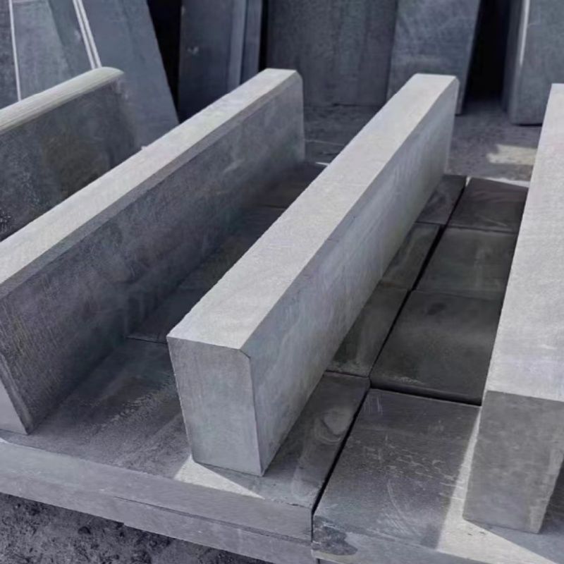 Soil courtyard, ivory stones, flagstones, flower beds, road shoulders, curb stones, side bluestone stones, curb stones, edge stones, vegetable plots details Picture