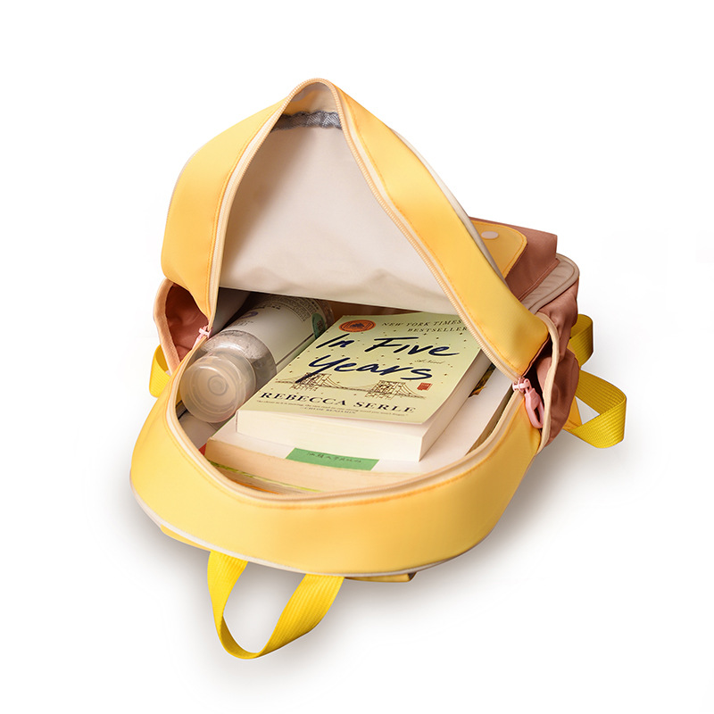 A new high-appearance-level, fresh and sweet, color-blocking mini backpack from Forest-themed ins, a lightweight backpack for grades 1-3 Application Scenario