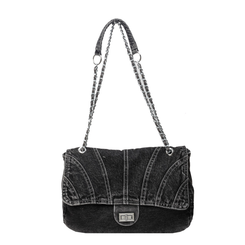 Denim bag for girls 2024 New style, fashionable large-capacity chain shoulder bag, high-end class commuting tote bag Item Picture