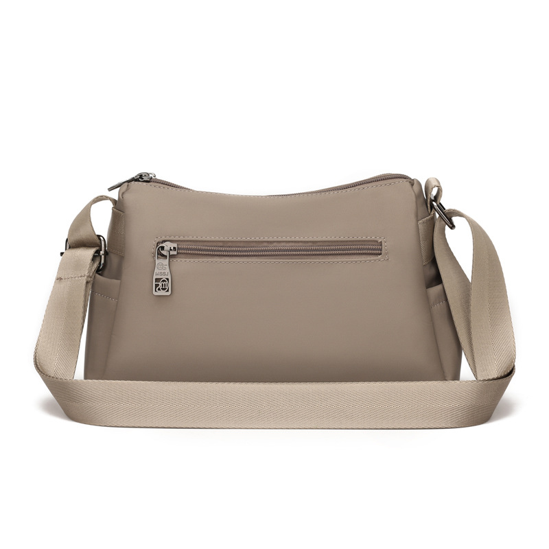 The 2025 new fashionable, trendy and high-end women's single-shoulder small bag, Korean version, large capacity, versatile for commuting, mom's crossbody bag Specification drawing