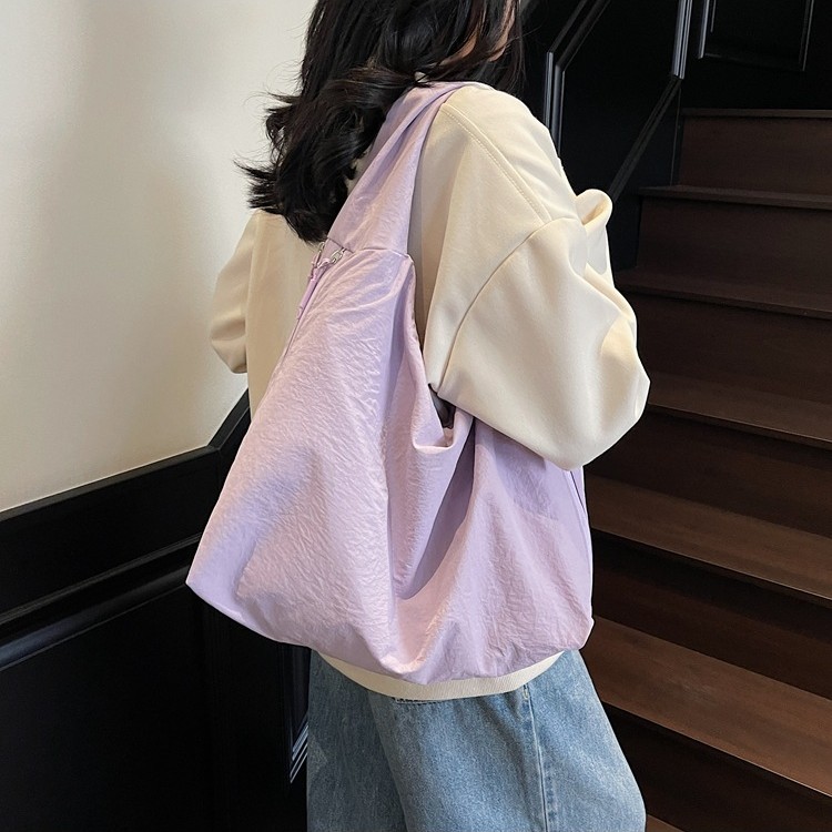 Cross-border fashion casual Nylon Tote bag 2025 New style, trendy and versatile, large-capacity underarm bag, commuter single-shoulder bag details Picture